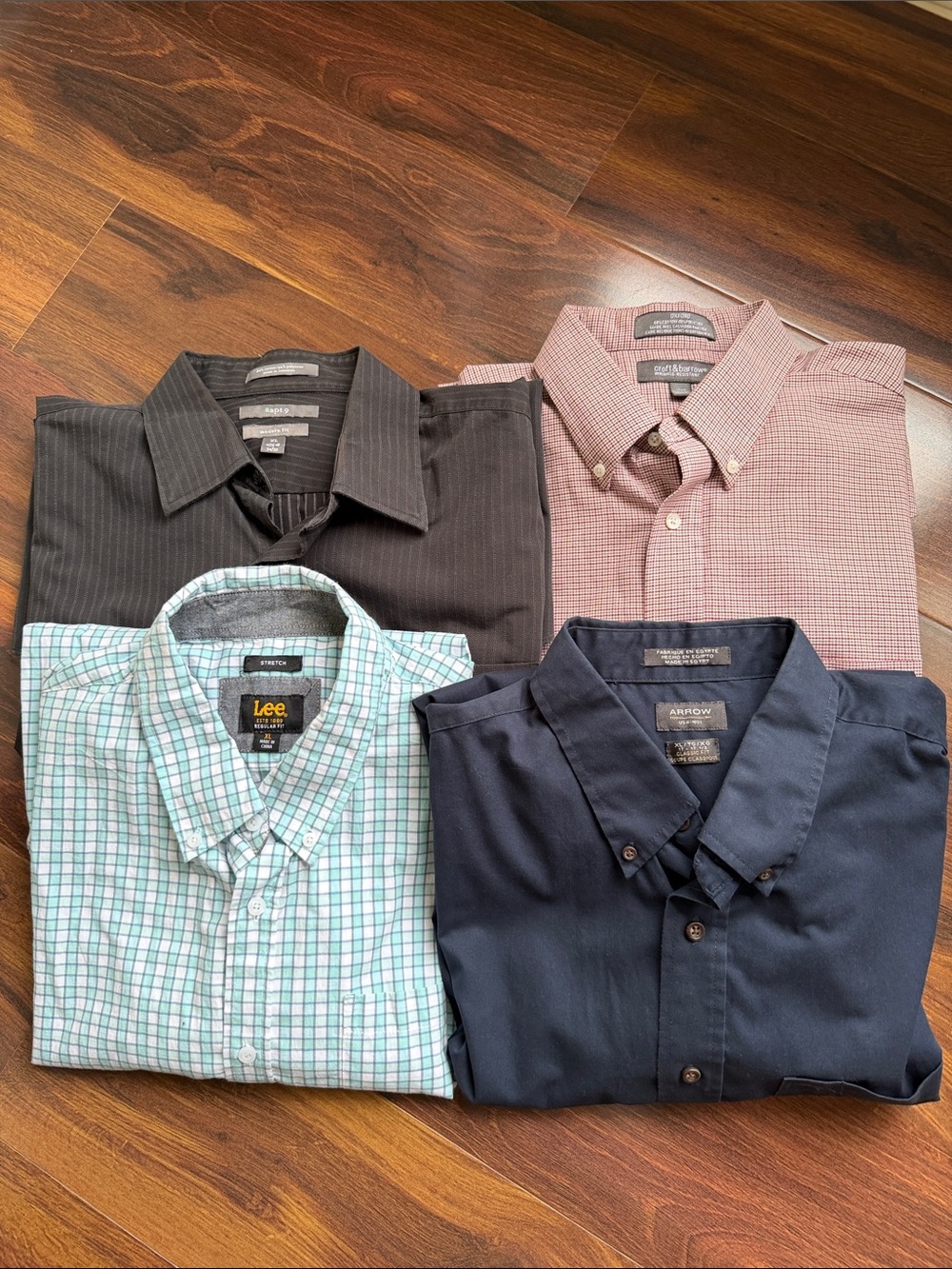 Bundle of 4 Men’s XL Button Down Dress Shirts Long Sleeve Lee Croft & Barrow